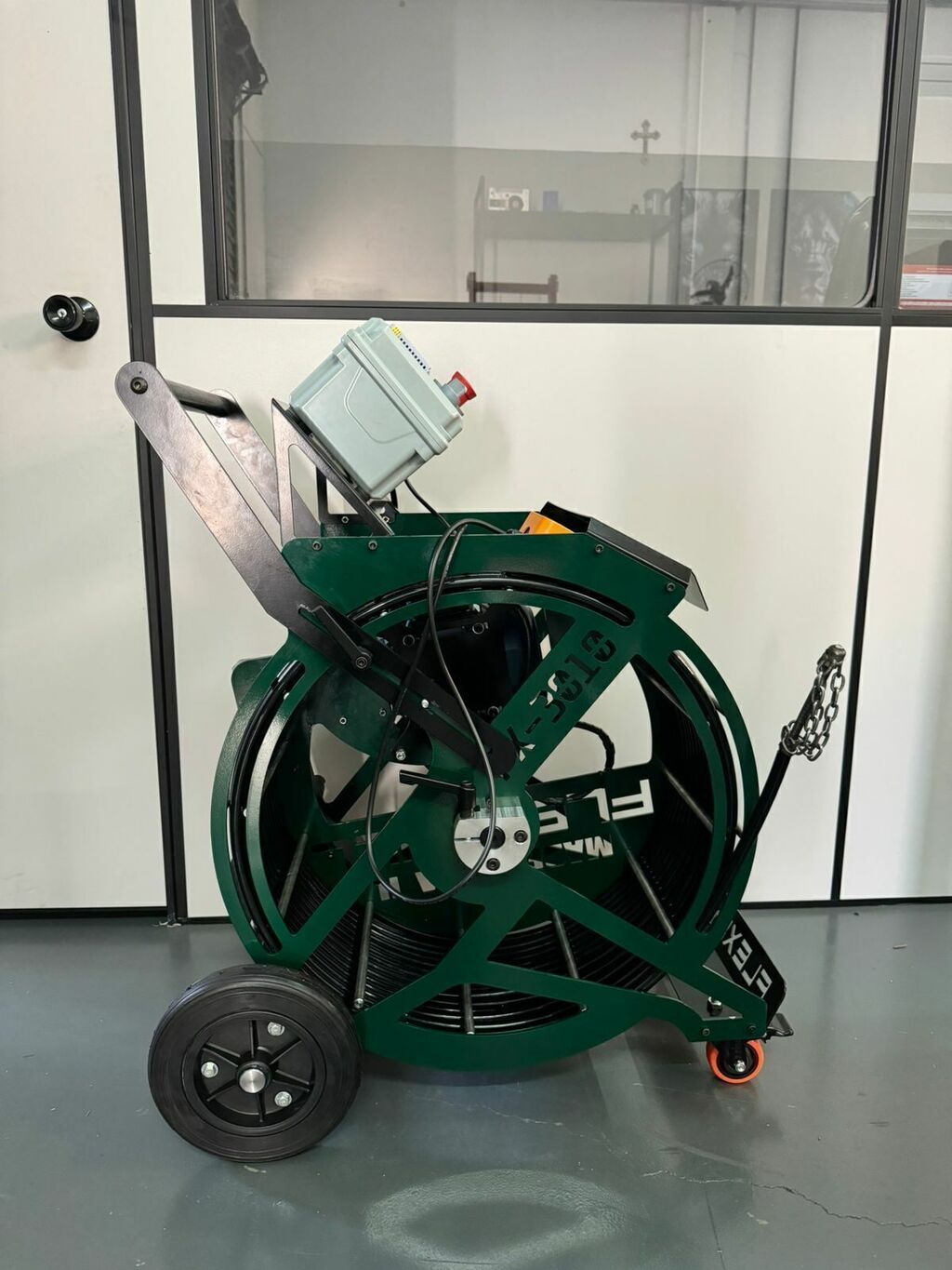 MÁQUINA DESENTUPIDORA INDUSTRIAL MODELO FX-3010 PRO - 30 METROS