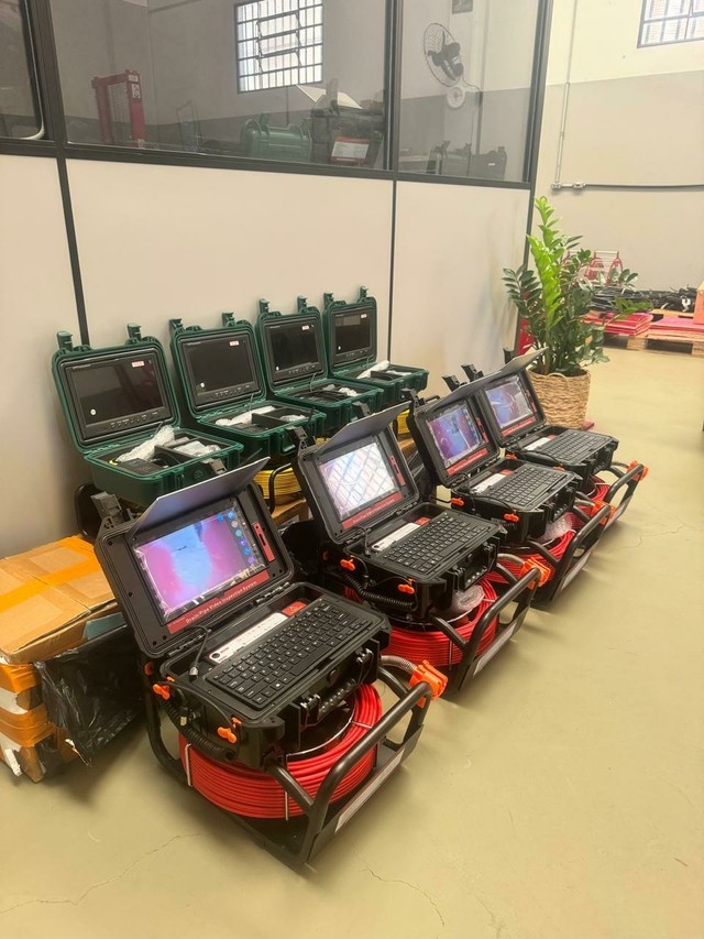 CÂMERA DE VÍDEO INSPEÇÃO TELA 10'' TOUCH SCREEN – ALTA RESOLUÇÃO E AUTONIVELAMENTO 