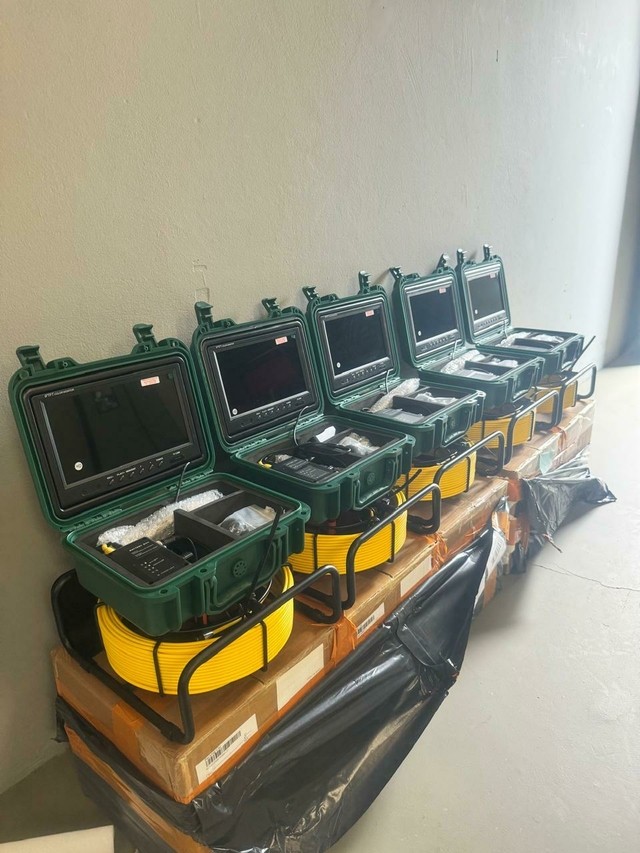 CÂMERA DE VÍDEO INSPEÇÃO DE ESGOTO 9 POLEGADAS PARA CANOS DE 50 A 250MM  